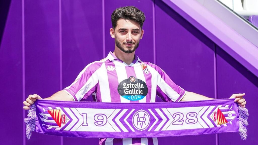 Spurs Incar Winger Valladolid