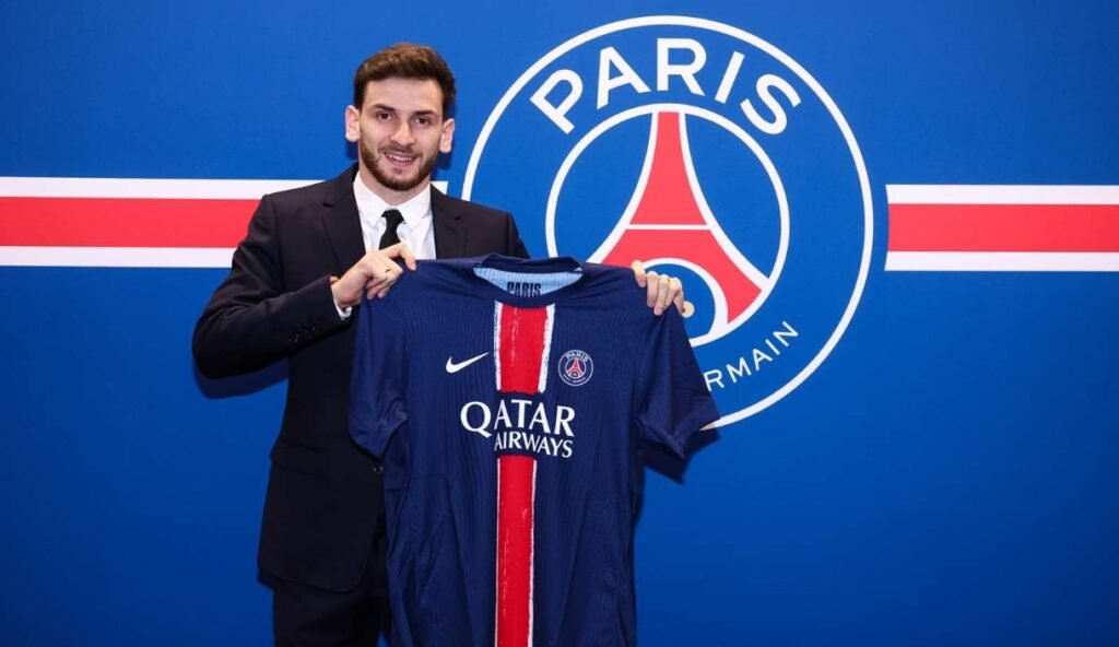 PSG Datangkan Khvicha Kvaratskhelia