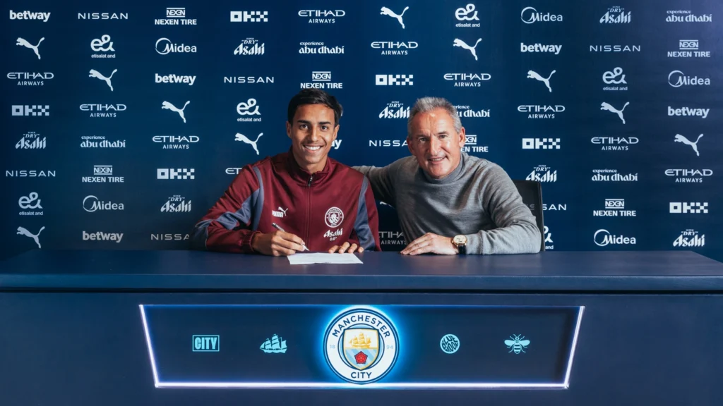 Manchester City Datangkan Reis
