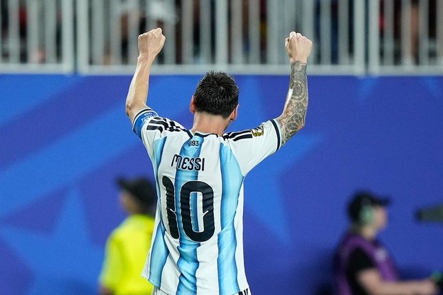 Ayah Lionel Messi di Bawah Pengawasan Medis